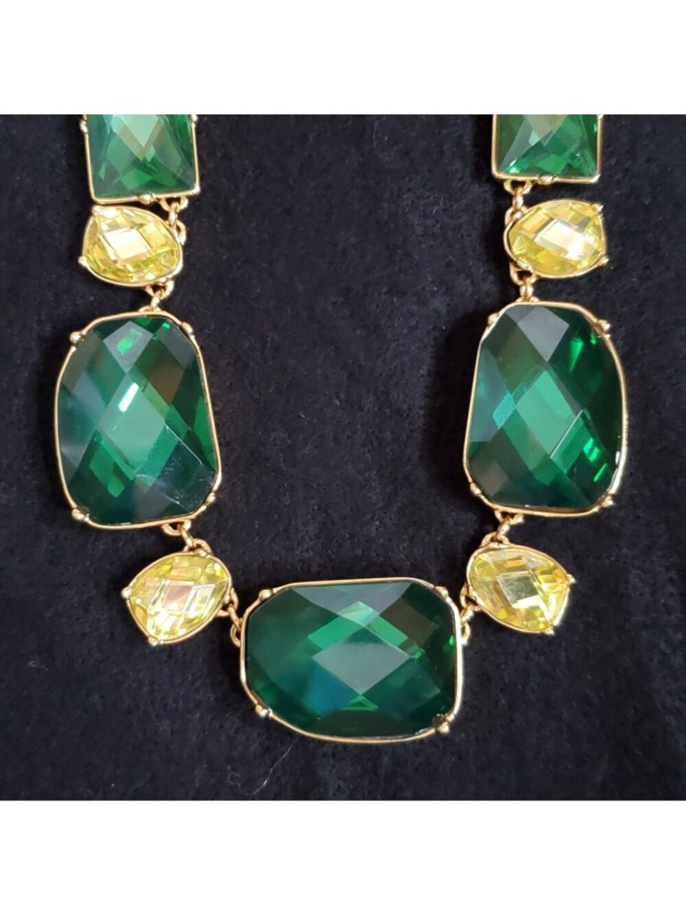 Talbots Chunky Rhinestone Necklace Gold Tone Green Runway Statement 18"